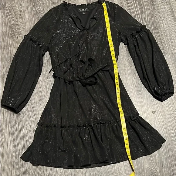 Laundry By Shelli Segal Black Cocktail Mini Dress with V-Neck Bishop Sleeves - Picture 5 of 10